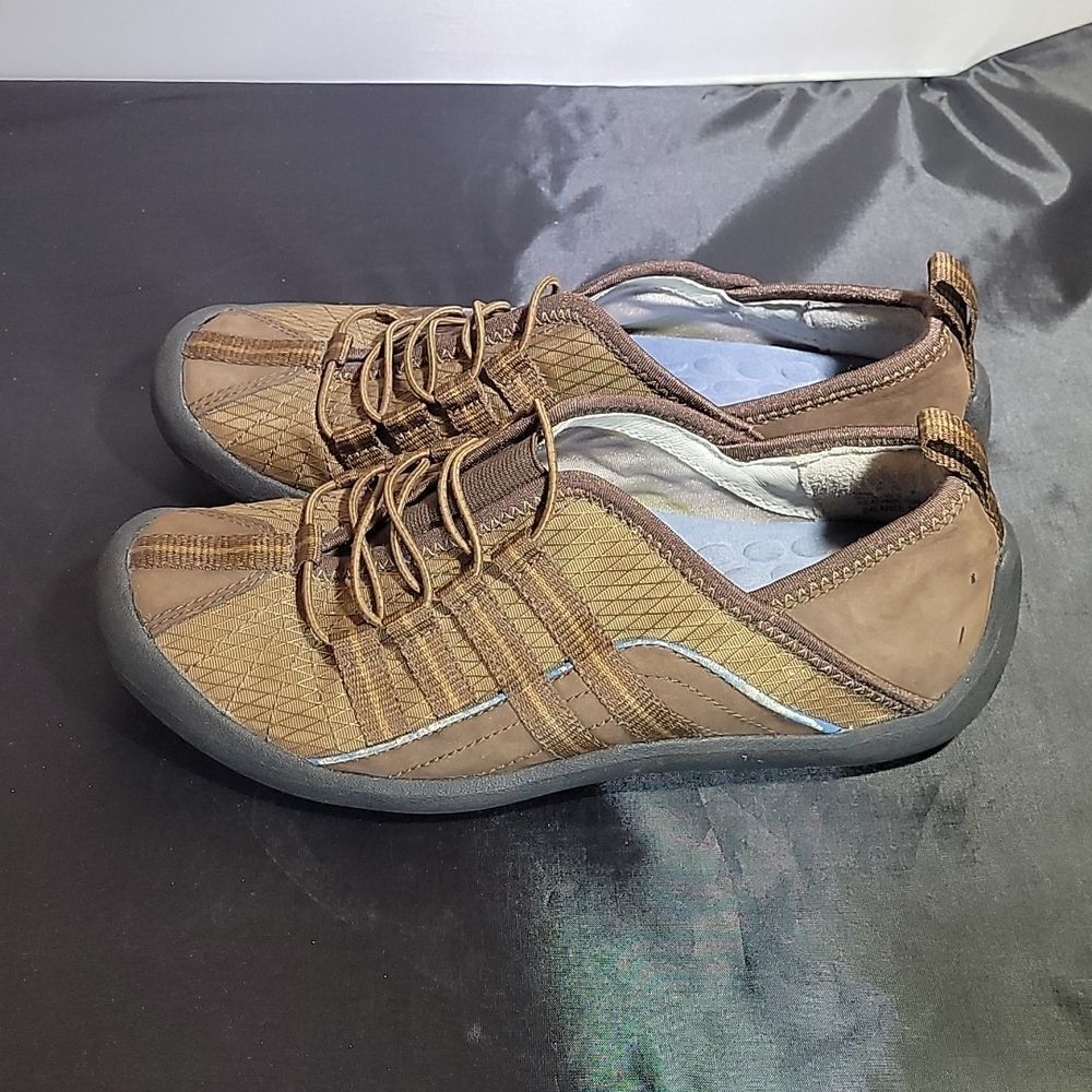 PRIVO SLIP ON SHOES BY CLARKS - Picture 5 of 15
